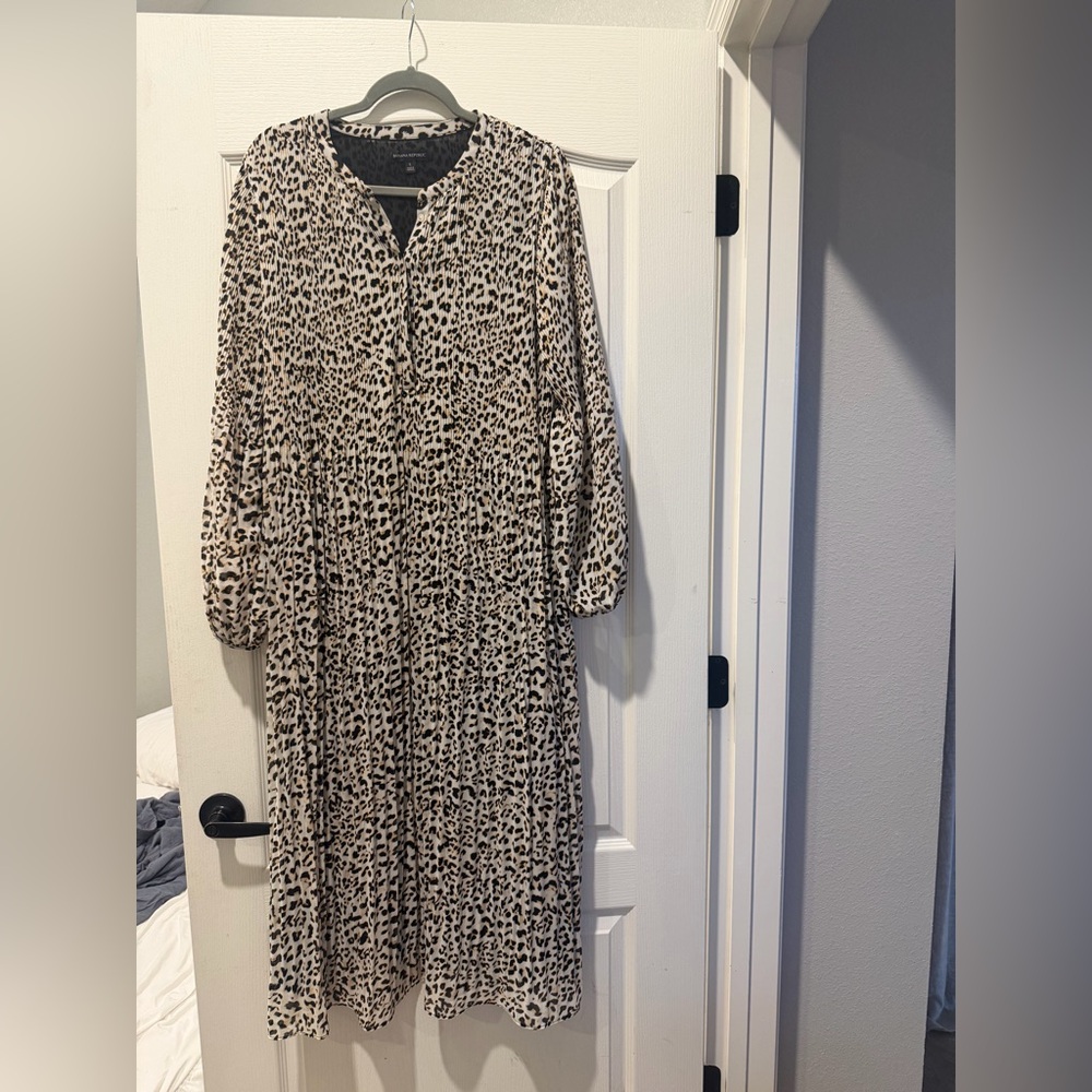 Banana Republic Animal Print Long dress